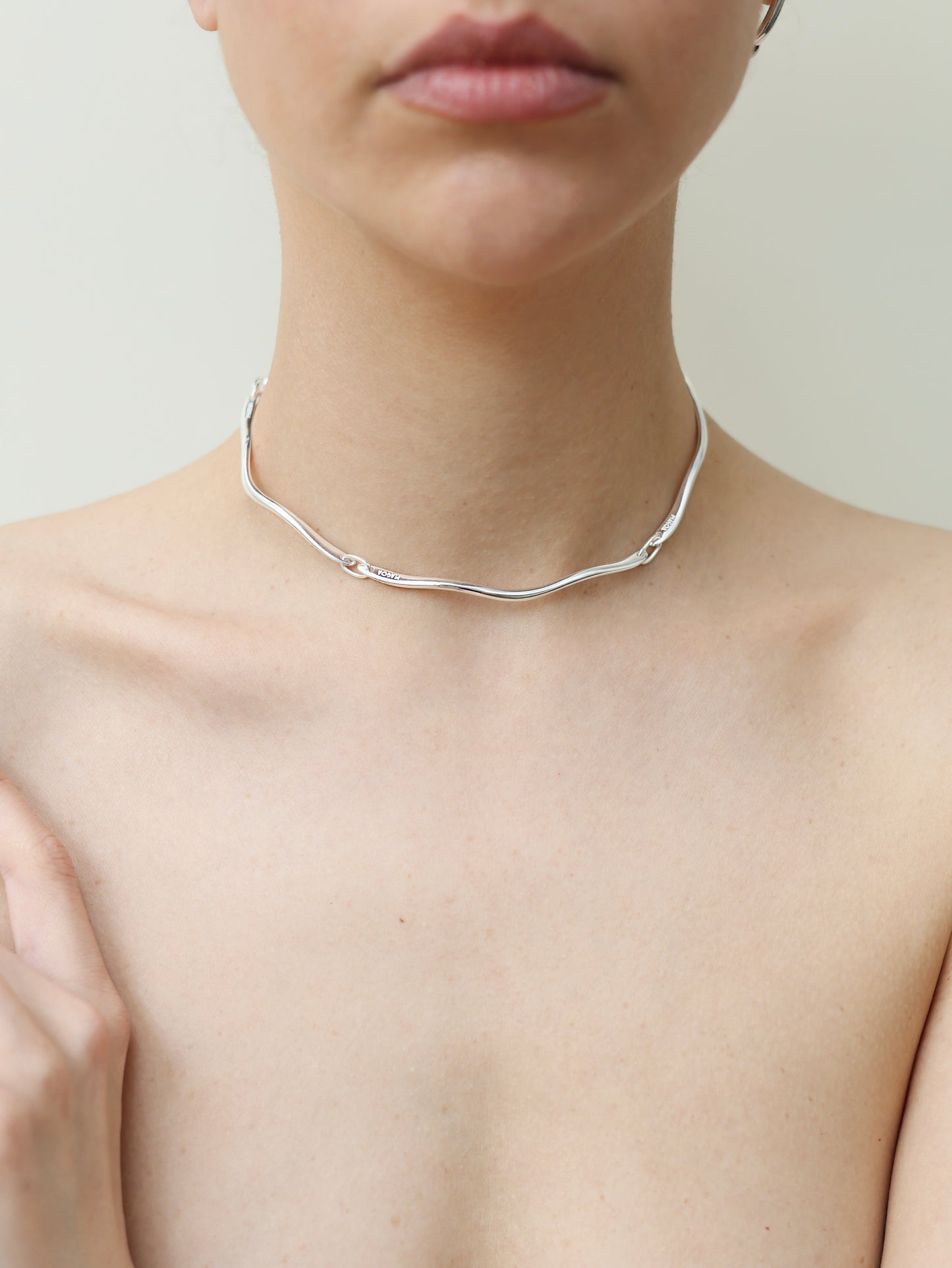 BOUVET NECKLACE